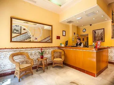 Zeus Hotel