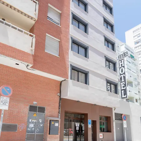 Hotel Zeus 2*