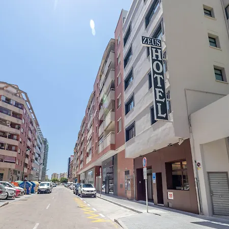 Zeus Hotel 2*