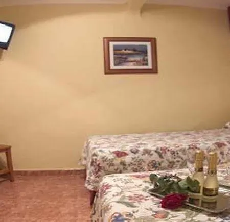 Zeus Hotel